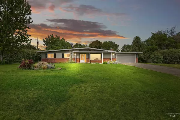 16067 S 10th Ave, Caldwell, ID 83607