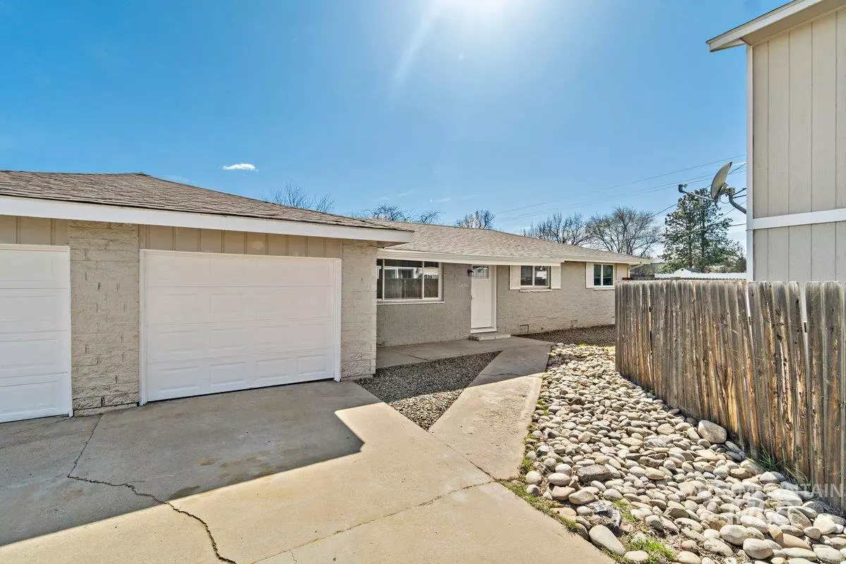 Boise, ID 83709,10589 W Seneca Dr