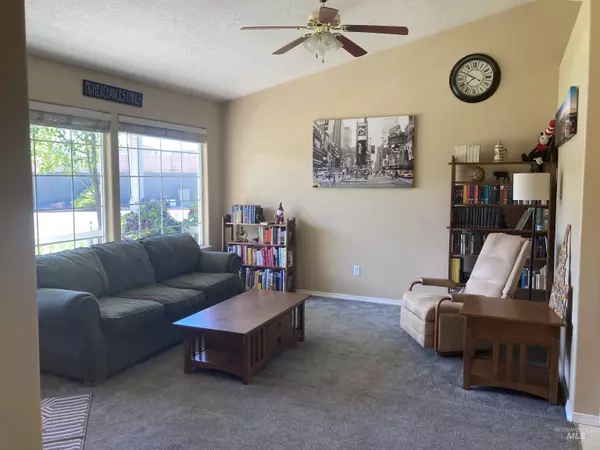 Nampa, ID 83686,300 Cedar Park Ln