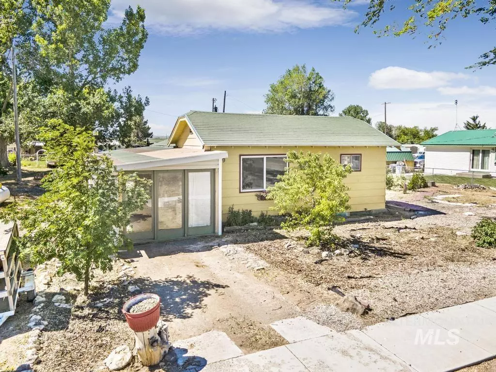 Castleford, ID 83321,369 Main Street