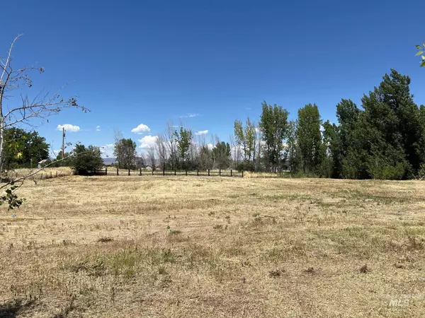 Gooding, ID 83330,1808-1810 E 1750 S