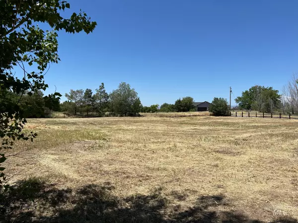 Gooding, ID 83330,1808-1810 E 1750 S