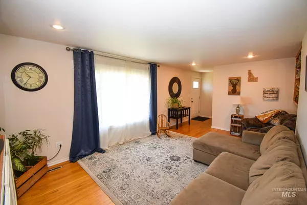 Lewiston, ID 83501,533 Warner Drive