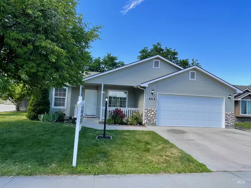 862 W Apache, Emmett, ID 83617