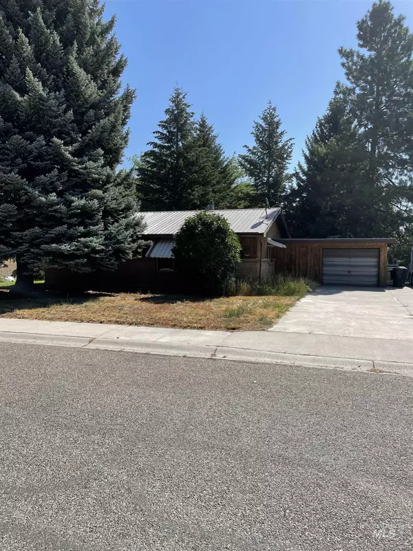 2331 Burton Ave, Burley, ID 83318