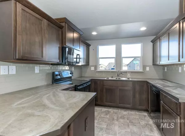 Kuna, ID 83634,1815 E Mesa Falls