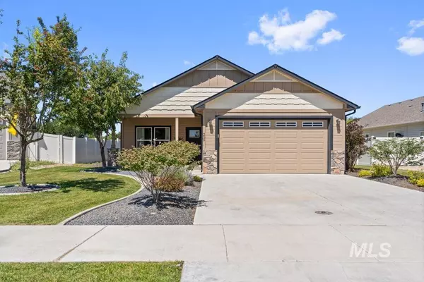 New Plymouth, ID 83655,205 E Mckinley St