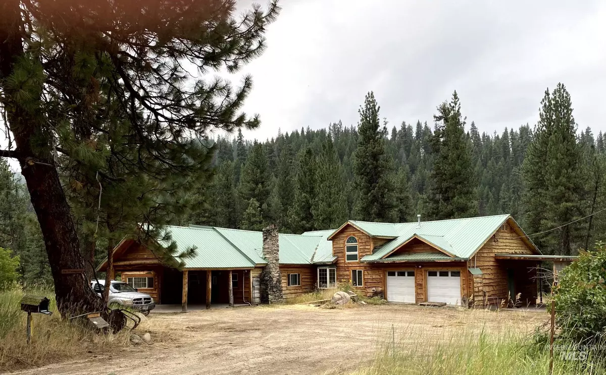 Lowman, ID 83637,7271 Hwy 21