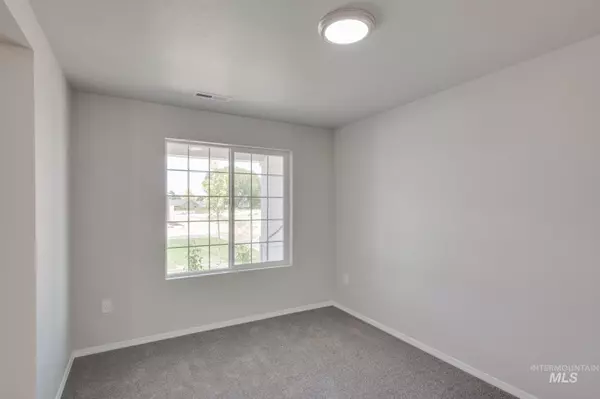Mountain Home, ID 83647,900 SW Accipiter Pl