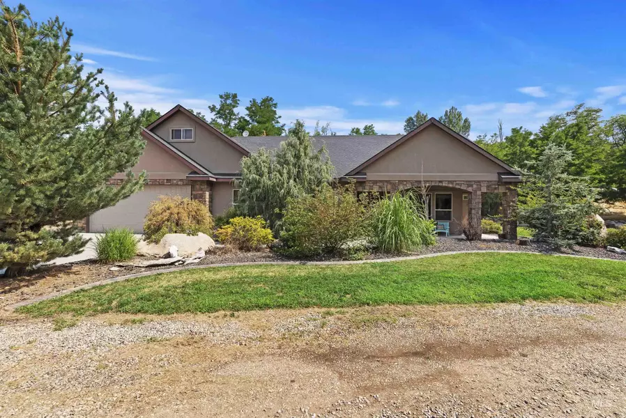 4 Branch Rd., Horseshoe Bend, ID 83629