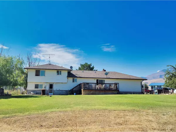 Challis, ID 83226,176 Valley Court