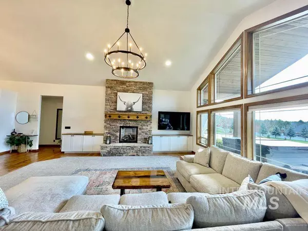 Hayden, ID 83835,10932 N Blake Court