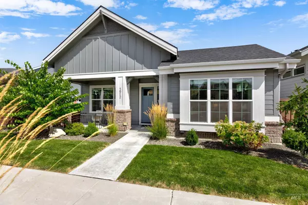 3912 W Hidden Springs Dr, Boise, ID 83714