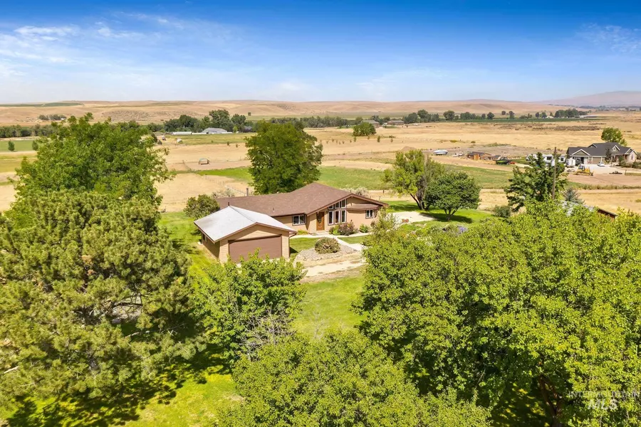 7858 Willow Creek Drive, Middleton, ID 83644