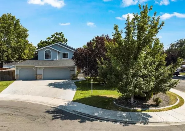 2352 N Glennfield Way, Meridian, ID 83646