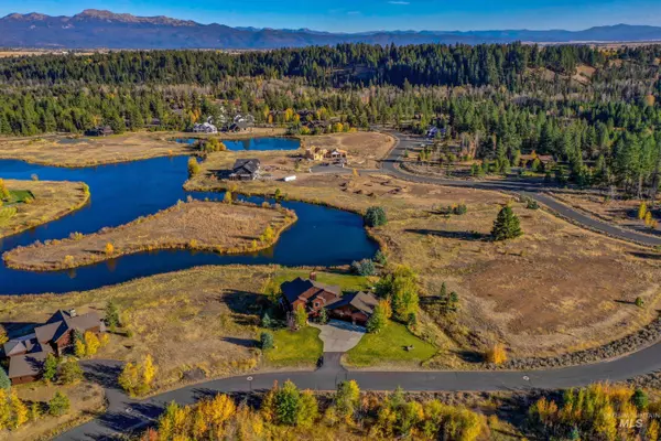 Mccall, ID 83638,22 Meadowbright Drive