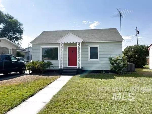 513 N 3rd St, Nyssa, OR 97913