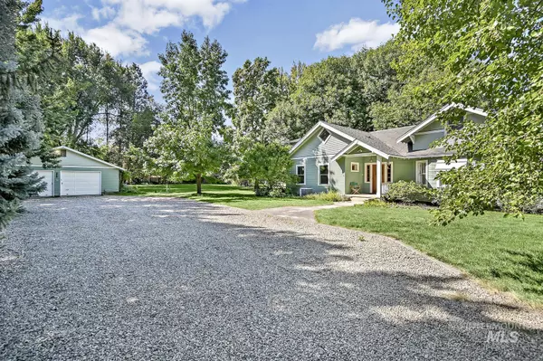 Garden City, ID 83714,7585 Apache Way