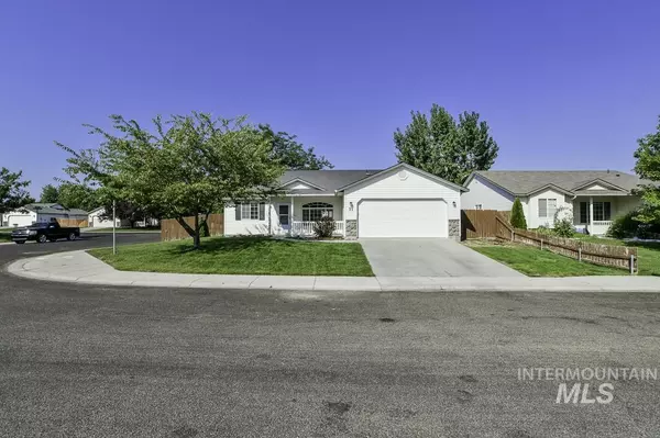 71 S Belhaven Way, Nampa, ID 83651-7612