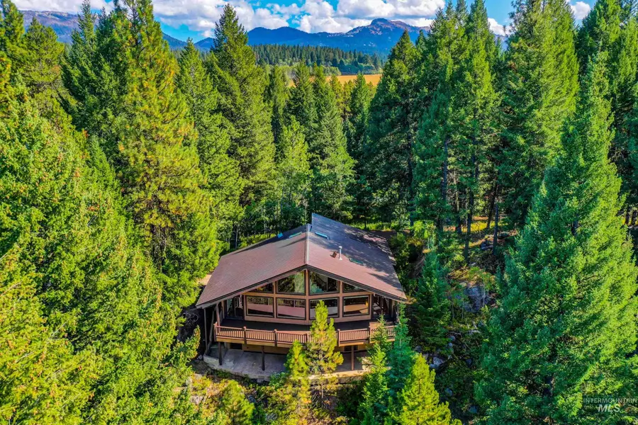 14201 Hancock Street, Mccall, ID 83638