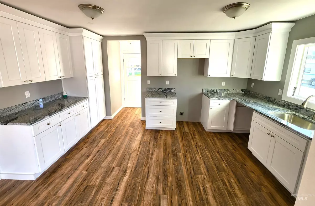 Weiser, ID 83672,1306 W 4th Street