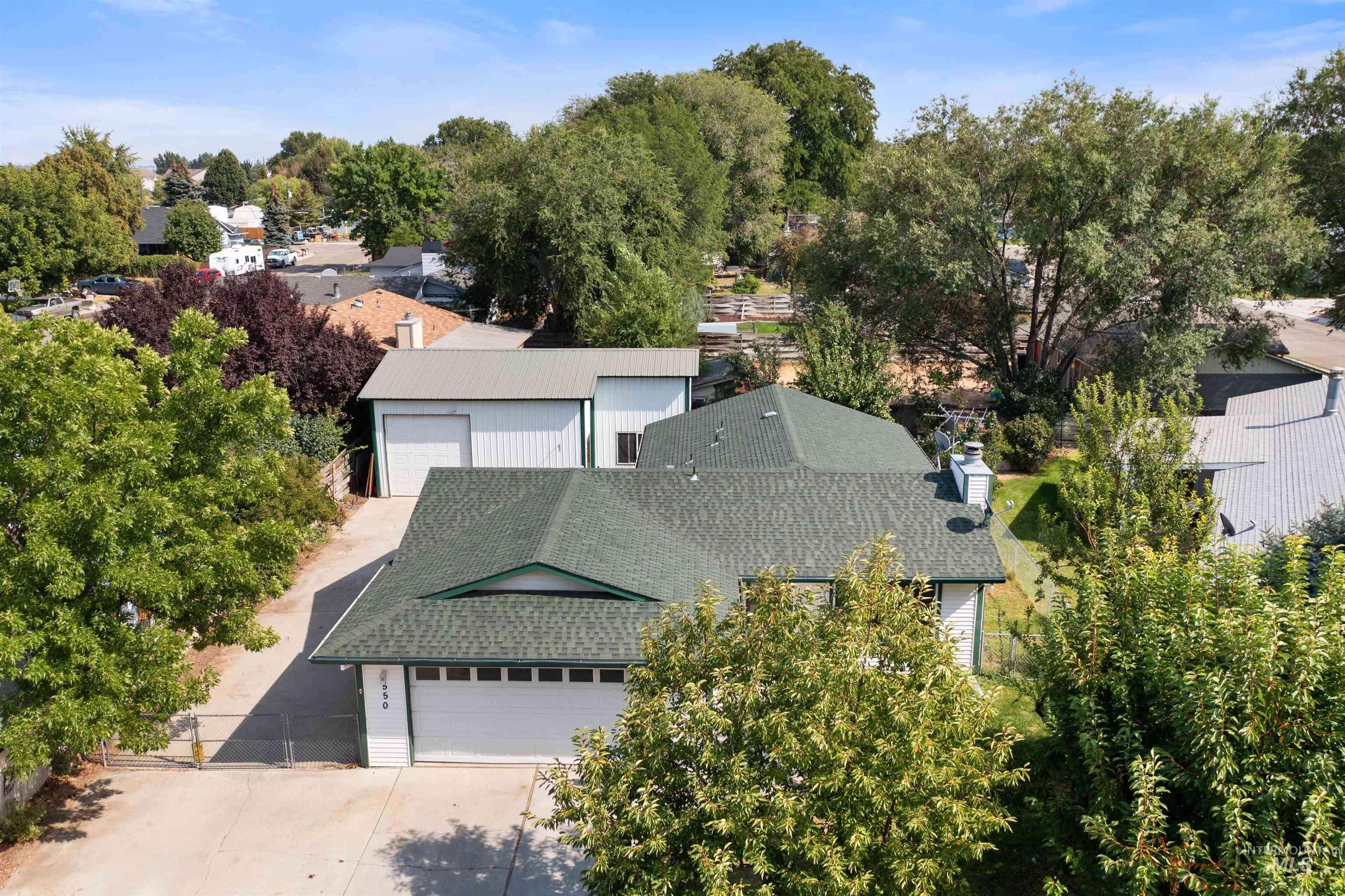 550 Dawn Ct, Kuna, ID 83634-1920