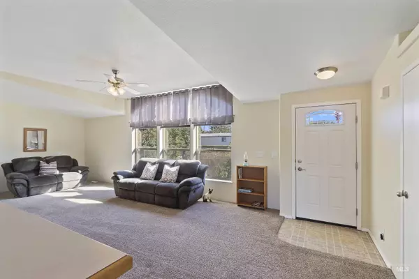 Bliss, ID 83314,340 Illinois St