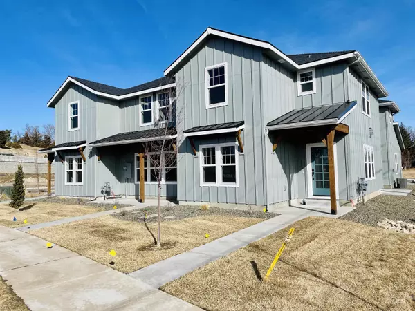 1715 E Cutgrass Ln, Eagle, ID 83616