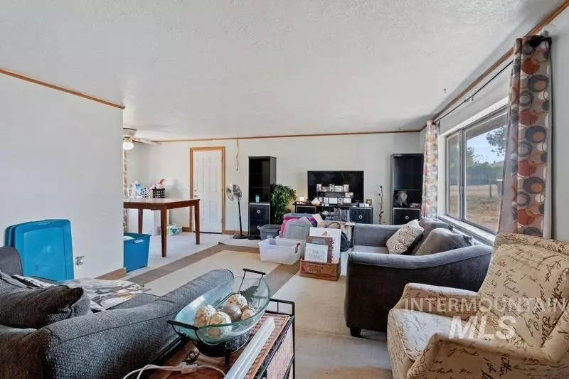 216 1st Street North, Marsing, ID 83639