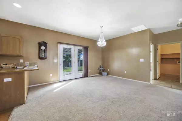 Twin Falls, ID 83301-0000,745 Parkwood