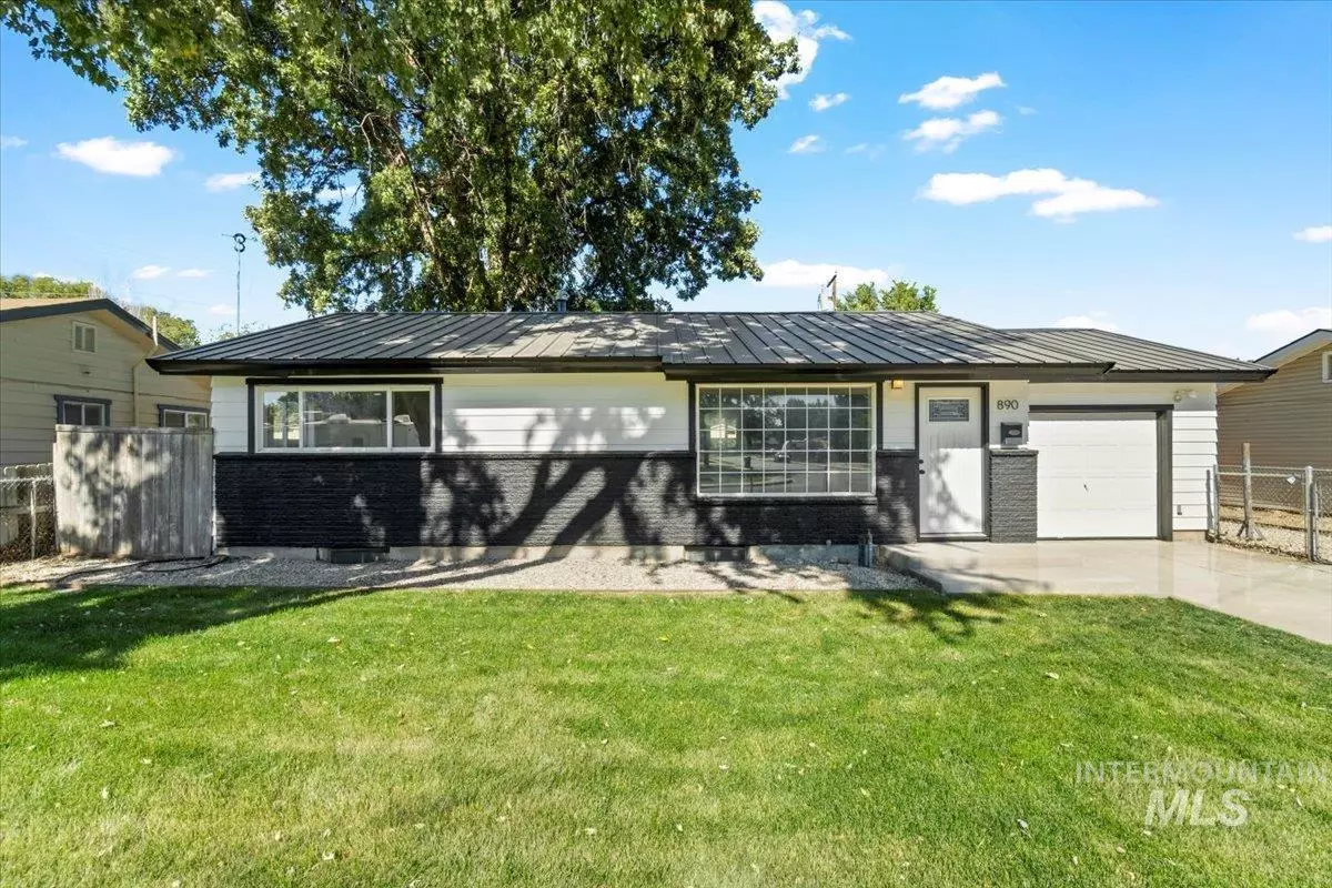 Mountain Home, ID 83647,890 E 12th N