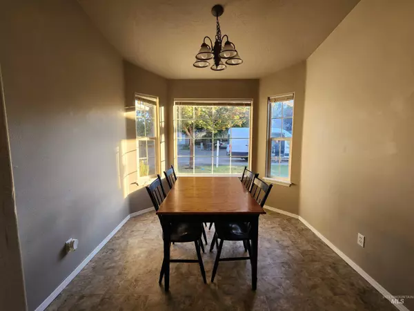 Nampa, ID 83686,2508 E Cinnamon Lane