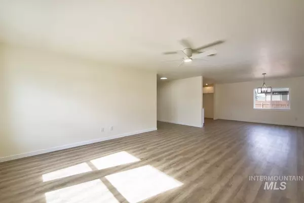 Weiser, ID 83672-0000,1125 W 10th Street