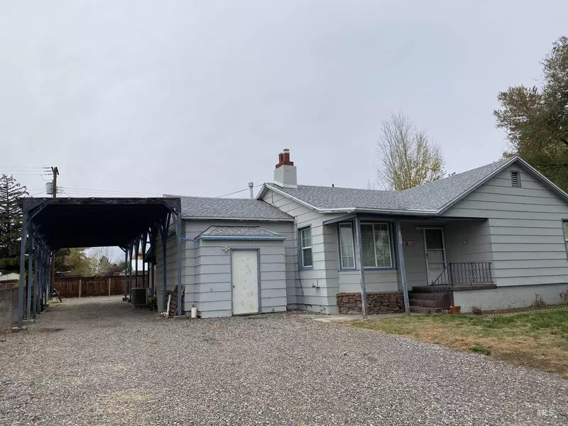 185 N Elmore, Glenns Ferry, ID 83623