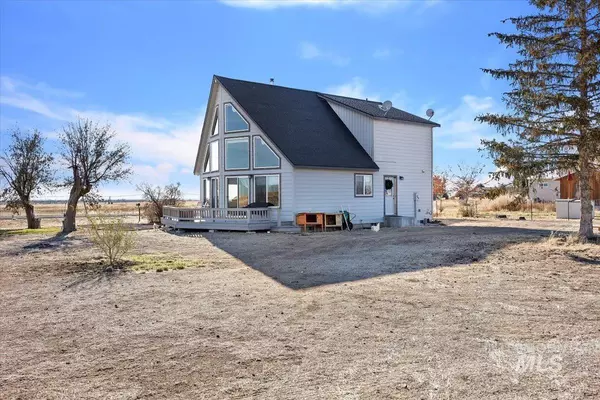 Gooding, ID 83330,2284 E 1375 South