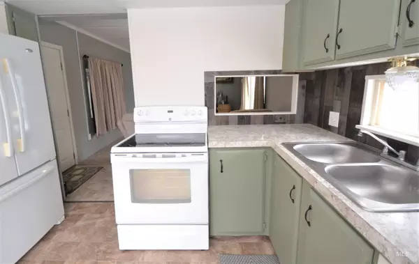 Lewiston, ID 83501,913 Preston # 19