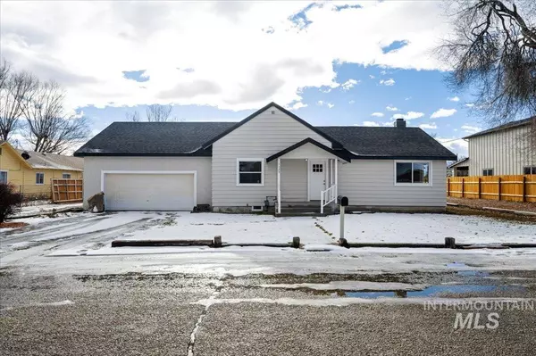 1125 Powell Ave, Nampa, ID 83687