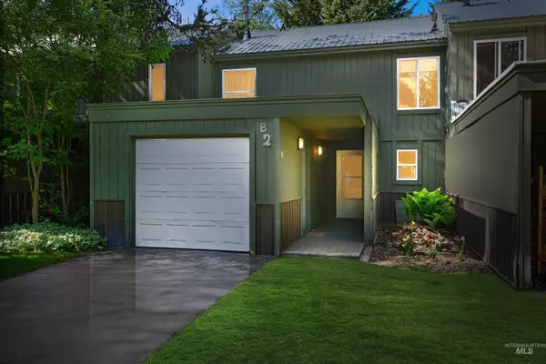 301 N Mission, Mccall, ID 83638