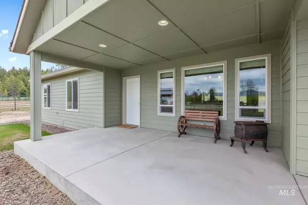 Athol, ID 83801,194 Vigs Drive
