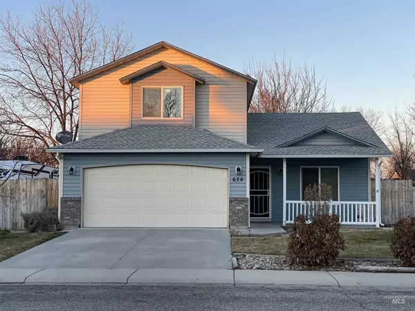 670 W Halverson St, Middleton, ID 83644