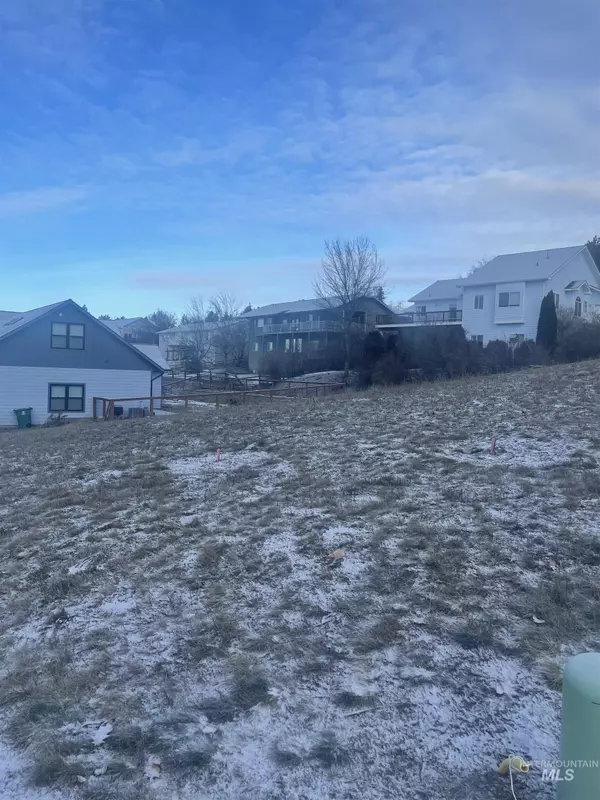 512 Southview, Moscow, ID 83843