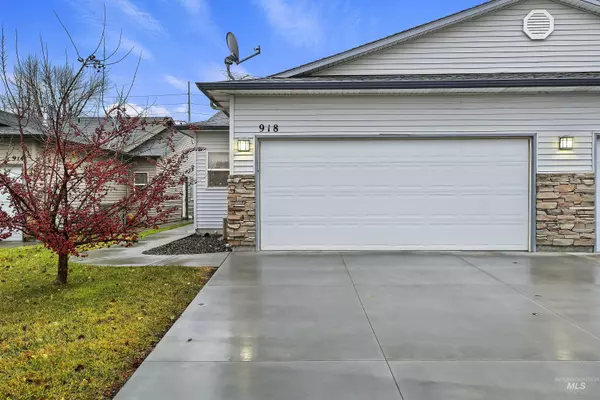 918 S Diamond St, Nampa, ID 83686