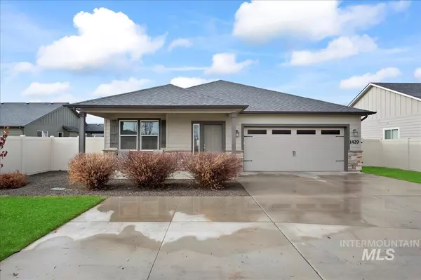 1429 N Steens Avenue, Kuna, ID 83634