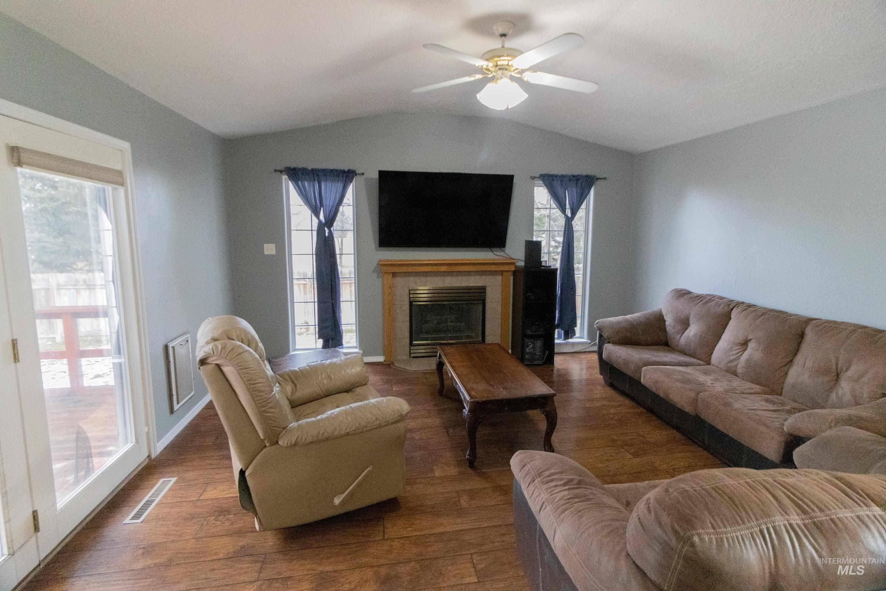 Twin Falls, ID 83301,950 Cypress Way