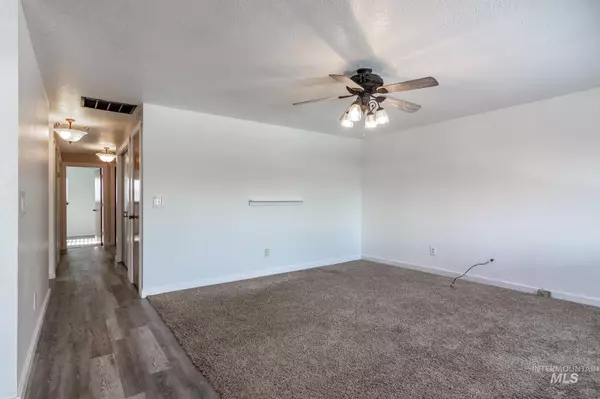 Kuna, ID 83634,420 N Shady Grove Place