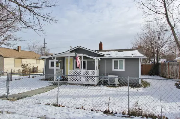 216 N 9th Ave, Nampa, ID 83687