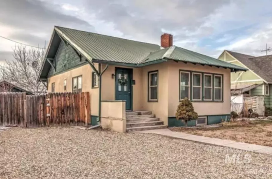 207 S 3rd St, Nyssa, OR 97913