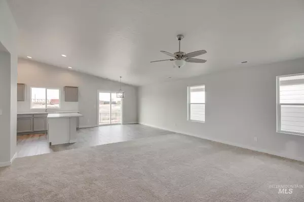 Nampa, ID 83686,4367 S Giants Way
