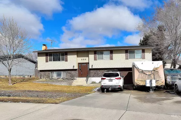 Kuna, ID 83634,850 W 4th Street