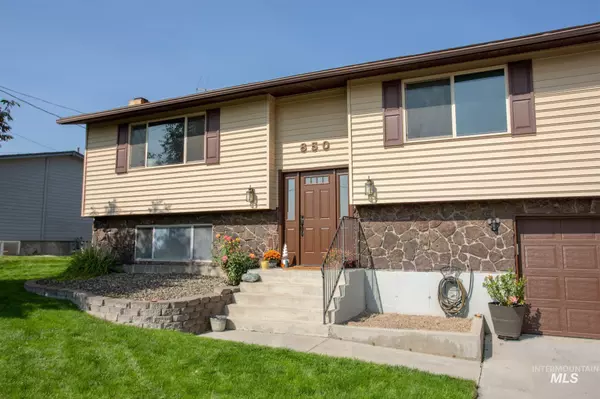 850 W 4th Street, Kuna, ID 83634